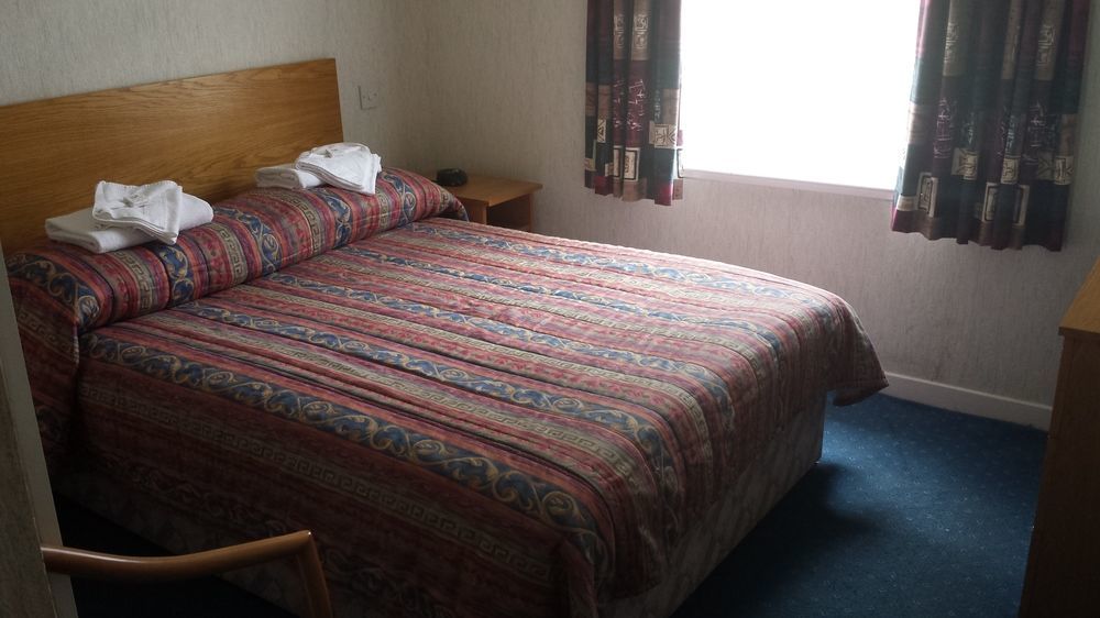 Covenanters Inn Dingwall Extérieur photo